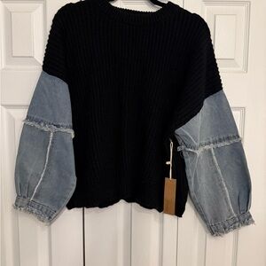 Black and Blue Women's Crew Neck Sweater